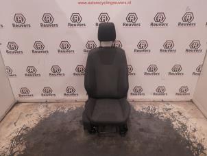 Gebruikte Stoel rechts Ford Focus 3 Wagon 1.0 Ti-VCT EcoBoost 12V 125 Prijs € 75,00 Margeregeling aangeboden door Autorecycling Reuvers B.V.