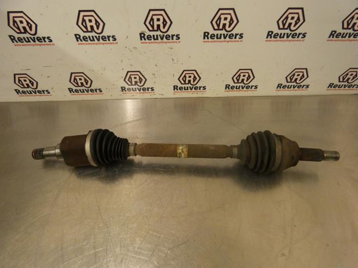 Gebruikte Steekas links-voor Ford EcoSport (JK8) 1.0 EcoBoost 12V 125 Prijs € 75,00 Margeregeling aangeboden door Autorecycling Reuvers B.V.