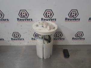 Gebruikte Tank element Pomp Ford Focus 3 Wagon 1.0 Ti-VCT EcoBoost 12V 125 Prijs € 40,00 Margeregeling aangeboden door Autorecycling Reuvers B.V.