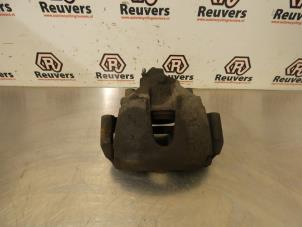 Gebruikte Remklauw (Tang) rechts-voor Ford EcoSport (JK8) 1.0 EcoBoost 12V 125 Prijs € 25,00 Margeregeling aangeboden door Autorecycling Reuvers B.V.