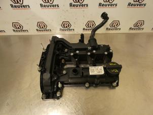 Gebruikte Kleppendeksel Ford EcoSport (JK8) 1.0 EcoBoost 12V 125 Prijs € 50,00 Margeregeling aangeboden door Autorecycling Reuvers B.V.