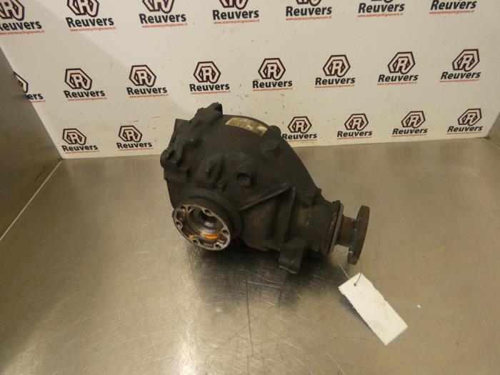Gebruikte Differentieel achter BMW 3 serie (E46/4) 323i 24V Prijs € 250,00 Margeregeling aangeboden door Autorecycling Reuvers B.V.