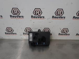 Gebruikte Module Trekhaak Peugeot 308 (4A/C) 1.6 VTI 16V Prijs € 60,00 Margeregeling aangeboden door Autorecycling Reuvers B.V.