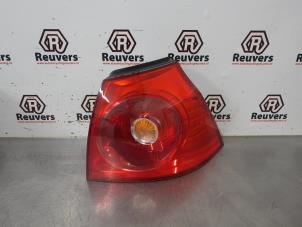 Gebruikte Achterlicht rechts Volkswagen Golf V (1K1) 1.9 TDI Prijs € 20,00 Margeregeling aangeboden door Autorecycling Reuvers B.V.
