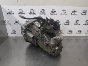 Gebruikte Versnellingsbak Renault Megane III Grandtour (KZ) 1.4 16V TCe 130 Prijs € 175,00 Margeregeling aangeboden door Autorecycling Reuvers B.V.