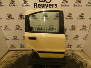 Gebruikte Deur 4Deurs rechts-achter Fiat Panda (169) 1.1 Fire Prijs € 100,00 Margeregeling aangeboden door Autorecycling Reuvers B.V.