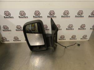Gebruikte Spiegel Buiten links Mercedes Sprinter 3,5t (906.63) 310 CDI 16V Prijs € 50,00 Margeregeling aangeboden door Autorecycling Reuvers B.V.