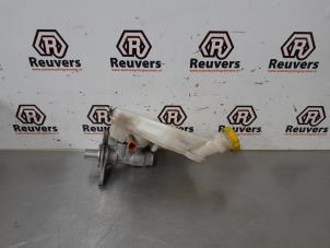 Gebruikte Hoofdremcilinder Peugeot 208 I (CA/CC/CK/CL) 1.2 Vti 12V PureTech 82 Prijs € 20,00 Margeregeling aangeboden door Autorecycling Reuvers B.V.