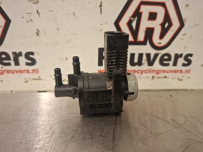 Gebruikte Turbodrukregelaar Volkswagen Caddy III (2KA,2KH,2CA,2CH) 1.6 TDI 16V Prijs € 20,00 Margeregeling aangeboden door Autorecycling Reuvers B.V.