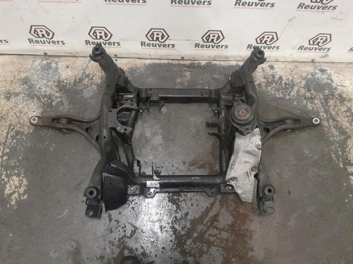Subframe van een Mercedes-Benz R (W251) 3.0 320 CDI 24V 4-Matic 2011