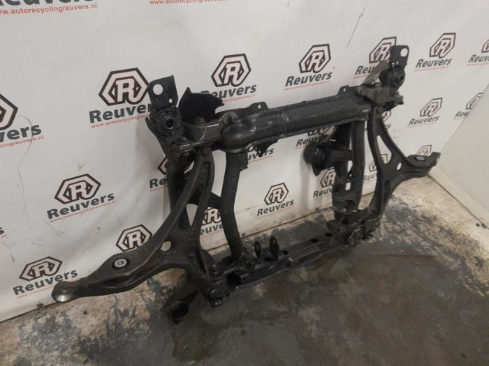 Subframe van een Mercedes-Benz R (W251) 3.0 320 CDI 24V 4-Matic 2011