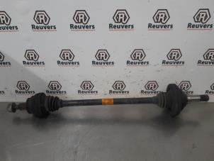 Gebruikte Aandrijfas rechts-achter Mercedes R (W251) 3.0 320 CDI 24V 4-Matic Prijs € 50,00 Margeregeling aangeboden door Autorecycling Reuvers B.V.