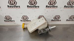 Gebruikte Hoofdremcilinder Citroen DS3 (SA) 1.4 16V VTi Prijs € 25,00 Margeregeling aangeboden door Autorecycling Reuvers B.V.