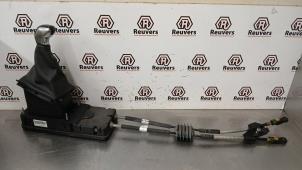 Gebruikte Versnellingspook Peugeot 308 SW (L4/L9/LC/LJ/LR) 1.2 12V e-THP PureTech 110 Prijs € 50,00 Margeregeling aangeboden door Autorecycling Reuvers B.V.