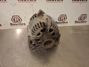 Gebruikte Dynamo Renault Laguna II Grandtour (KG) 2.0 16V Prijs € 40,00 Margeregeling aangeboden door Autorecycling Reuvers B.V.