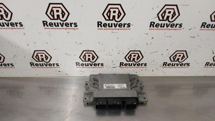 Gebruikte Computer Motormanagement Renault Twingo II (CN) 1.2 16V Prijs € 30,00 Margeregeling aangeboden door Autorecycling Reuvers B.V.