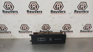 Gebruikte Controlelampjes module Chrysler Le Baron Convertible Prijs € 40,00 Margeregeling aangeboden door Autorecycling Reuvers B.V.