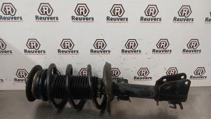 Gebruikte Mac Phersonpoot rechts-voor Renault Master III (MA/MB/MC/MD/MH/MF/MG/MH) 2.3 dCi 145 16V Prijs € 100,00 Margeregeling aangeboden door Autorecycling Reuvers B.V.