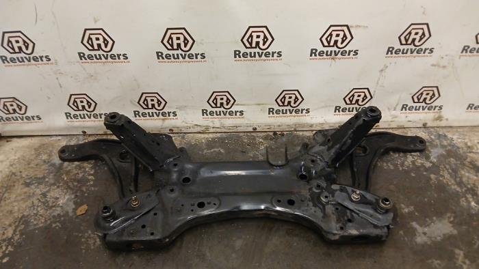 Gebruikte Subframe Renault Master III (MA/MB/MC/MD/MH/MF/MG/MH) 2.3 dCi 145 16V Prijs € 200,00 Margeregeling aangeboden door Autorecycling Reuvers B.V.