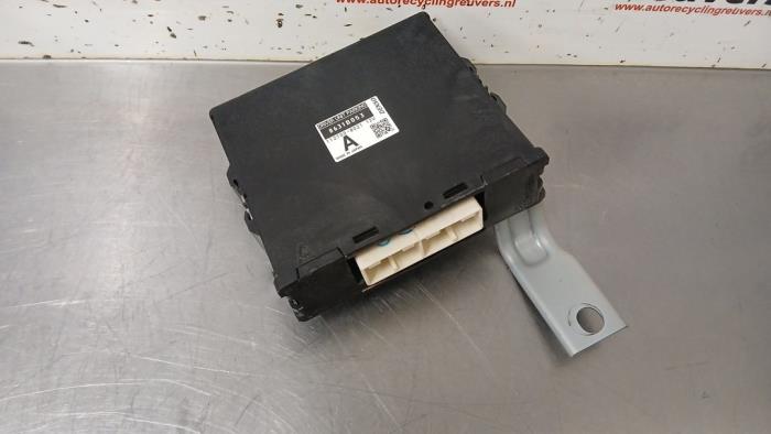 PDC Module van een Mitsubishi Outlander (GF/GG) 2.4 16V 4x4 2021