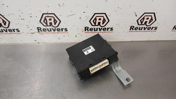 PDC Module van een Mitsubishi Outlander (GF/GG) 2.4 16V 4x4 2021