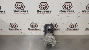 Gebruikte Extra waterpomp Mitsubishi Outlander (GF/GG) 2.4 16V 4x4 Prijs € 150,00 Margeregeling aangeboden door Autorecycling Reuvers B.V.