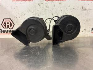 Gebruikte Toeter Ford C-Max (DXA) 1.0 Ti-VCT EcoBoost 12V 125 Prijs € 20,00 Margeregeling aangeboden door Autorecycling Reuvers B.V.