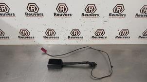 Gebruikte Veiligheidsgordel Insteek rechts-voor Ford C-Max (DXA) 1.0 Ti-VCT EcoBoost 12V 125 Prijs € 15,00 Margeregeling aangeboden door Autorecycling Reuvers B.V.