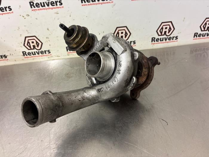 Gebruikte G-lader Volvo V40 (VW) 1.9 D Prijs € 100,00 Margeregeling aangeboden door Autorecycling Reuvers B.V.