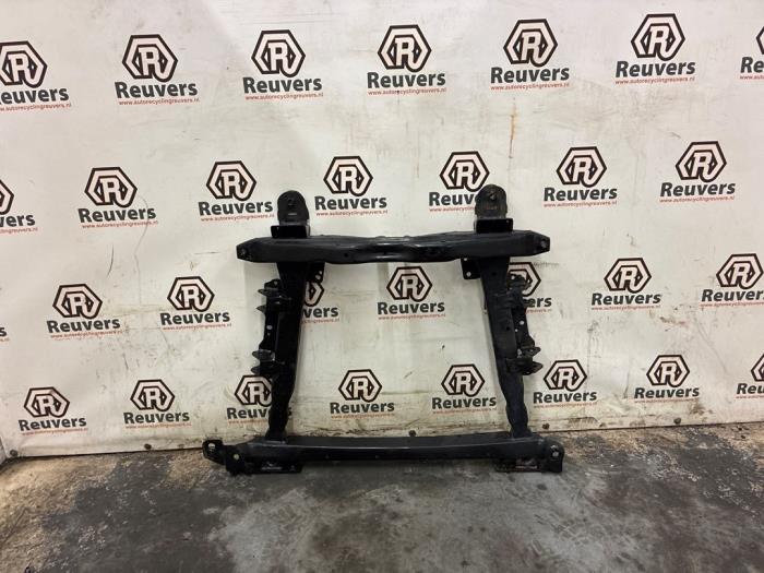 Gebruikte Subframe Renault Twingo II (CN) 1.2 16V Prijs € 50,00 Margeregeling aangeboden door Autorecycling Reuvers B.V.
