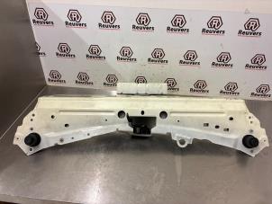 Gebruikte Frontpaneel Renault Twingo II (CN) 1.2 Prijs € 30,00 Margeregeling aangeboden door Autorecycling Reuvers B.V.