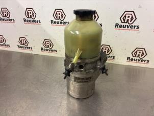 Gebruikte Servopomp Opel Astra H (L48) 1.4 16V Twinport Prijs € 40,00 Margeregeling aangeboden door Autorecycling Reuvers B.V.