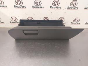 Gebruikte Dashboardkastje Chevrolet Volt 1.4 16V Prijs € 35,00 Margeregeling aangeboden door Autorecycling Reuvers B.V.