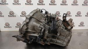 Gebruikte Versnellingsbak Kia Soul I (AM) 1.6 CRDi 16V Prijs € 300,00 Margeregeling aangeboden door Autorecycling Reuvers B.V.