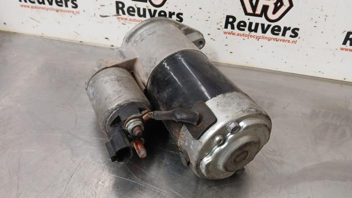 Startmotor van een Kia Soul I (AM) 1.6 CRDi 16V 2009
