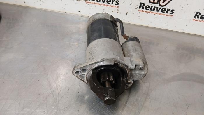 Startmotor van een Kia Soul I (AM) 1.6 CRDi 16V 2009