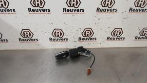 Gebruikte Kontaktslot + Sleutel Peugeot 208 I (CA/CC/CK/CL) 1.2 Vti 12V PureTech 82 Prijs € 25,00 Margeregeling aangeboden door Autorecycling Reuvers B.V.