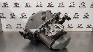 Gebruikte Versnellingsbak Peugeot 208 I (CA/CC/CK/CL) 1.2 Vti 12V PureTech 82 Prijs € 200,00 Margeregeling aangeboden door Autorecycling Reuvers B.V.