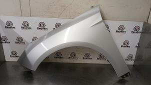 Gebruikte Scherm links-voor Ford Focus 3 1.6 Ti-VCT 16V 105 Prijs € 75,00 Margeregeling aangeboden door Autorecycling Reuvers B.V.