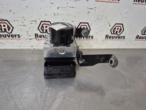 Gebruikte ABS Pomp Ford Focus 3 1.6 Ti-VCT 16V 105 Prijs € 60,00 Margeregeling aangeboden door Autorecycling Reuvers B.V.