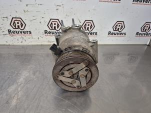 Gebruikte Pomp Airco Ford Focus 3 1.6 Ti-VCT 16V 105 Prijs € 60,00 Margeregeling aangeboden door Autorecycling Reuvers B.V.