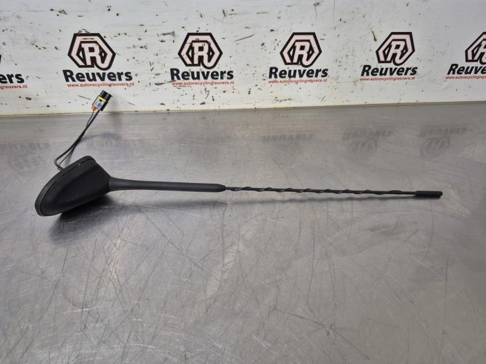 Gebruikte Antenne Ford Focus 3 1.6 Ti-VCT 16V 105 Prijs € 25,00 Margeregeling aangeboden door Autorecycling Reuvers B.V.