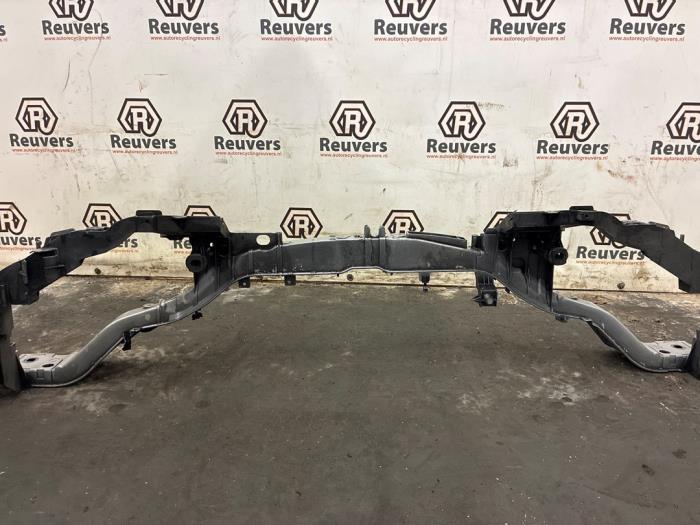 Frontpaneel van een Ford Focus 3 1.6 Ti-VCT 16V 105 2011