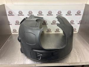 Gebruikte Modderkuip Ford Focus 3 1.6 Ti-VCT 16V 105 Prijs € 20,00 Margeregeling aangeboden door Autorecycling Reuvers B.V.