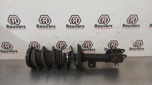 Gebruikte Mac Phersonpoot rechts-voor Chevrolet Spark (M300) 1.0 16V Bifuel Prijs € 35,00 Margeregeling aangeboden door Autorecycling Reuvers B.V.