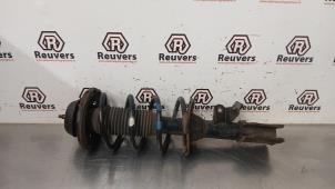 Gebruikte Mac Phersonpoot links-voor Hyundai i10 (F5) 1.0i 12V Prijs € 35,00 Margeregeling aangeboden door Autorecycling Reuvers B.V.