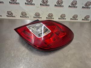 Gebruikte Achterlicht rechts Opel Corsa D 1.2 16V Prijs € 25,00 Margeregeling aangeboden door Autorecycling Reuvers B.V.