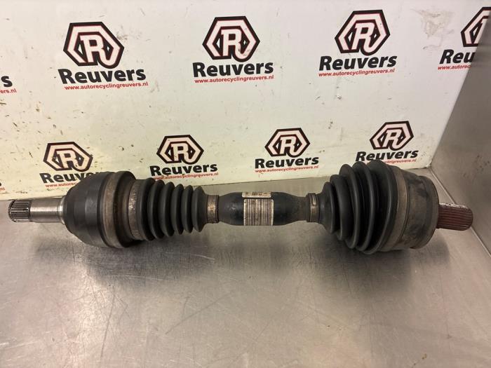 Usados Steekas links-voor Mercedes CLA (117.3) 1.6 CLA-200 16V Precio € 70,00 Norma de margen ofrecido por Autorecycling Reuvers B.V.