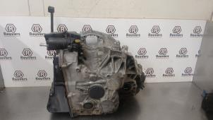 Gebruikte Automaatbak Mercedes CLA (117.3) 1.6 CLA-200 16V Prijs € 1.000,00 Margeregeling aangeboden door Autorecycling Reuvers B.V.