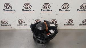 Gebruikte Blower Mercedes CLA (117.3) 1.6 CLA-200 16V Prijs € 30,00 Margeregeling aangeboden door Autorecycling Reuvers B.V.